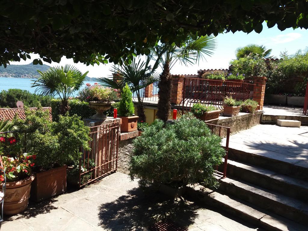 Garden Apartment Lesa Exterior photo